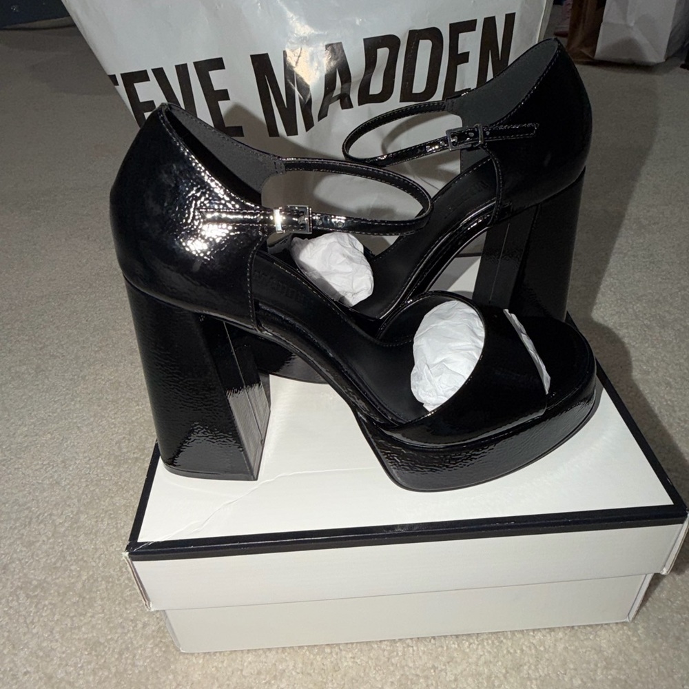 Steve Madden Shiny Black Platform Sandals